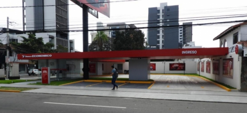 El Banco Económico abre moderno Auto Cajero y Sala de Autoservicio, en plena avenida Santa Martín de la zona de Equipetrol