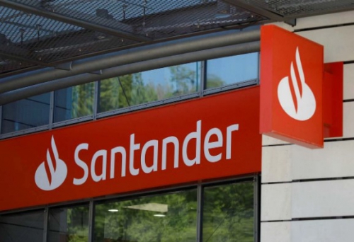 Sucursales y digital: el plan de Santander para crecer en México