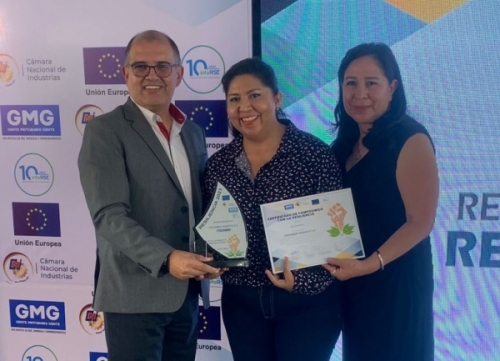 Itacamba recibe el Premio a la Resiliencia por sus proyectos sociales en la provincia GermÃ¡n Busch 