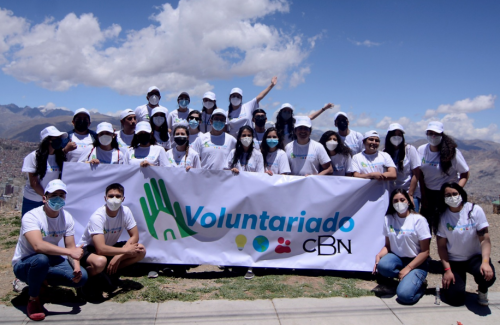 Voluntarios de la CBN trabajan para  poner color a los barrios de La Paz