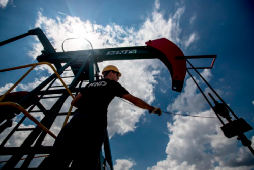 El precio internacional del petróleo superó los USD 70 por barril por primera vez desde hace un año