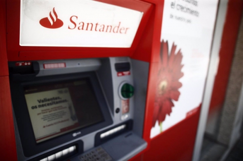 Banco Santander convierte 3.000 cajeros automáticos en accesibles para personas con discapacidad visual