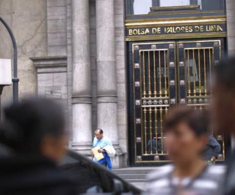 Bolsa de Valores de Lima se desploma más de 7% ante incertidumbre tras segunda vuelta