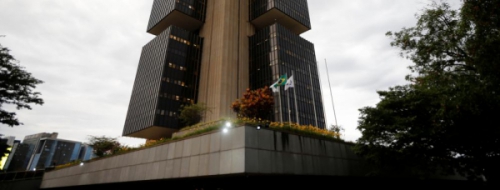 Mercados brasileños confían en el Banco Central, pero desconfían de los riesgos políticos y fiscales