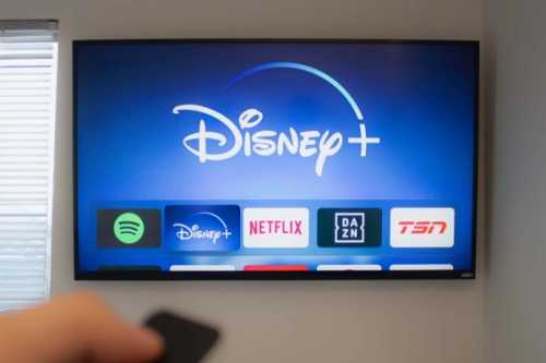 Netflix supera a Disney en Bolsa mientras luchan por streaming