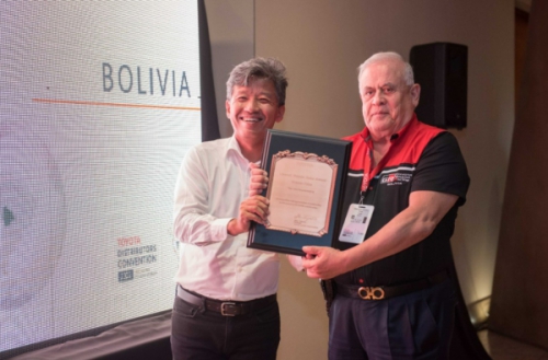 TOYOSA S.A. obtiene premio internacional de Toyota Motor Corporation por su alto desempeño en el mercado boliviano