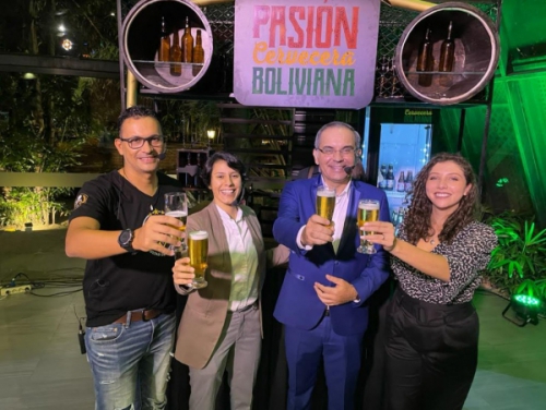 Expertos y líderes de opinión reivindican la importancia de la cerveza boliviana para el país