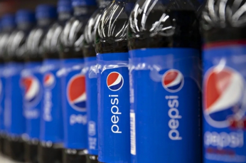 La compañía PepsiCo eleva el pronóstico de ingresos por el aumentos de precios