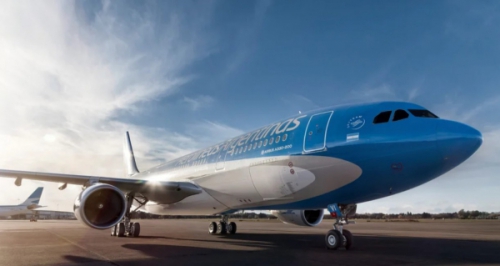 Aerolíneas Argentinas oficializó los vuelos para viajar al Mundial de Qatar: cuándo salen a la venta, cuándo parten y todos los detalles