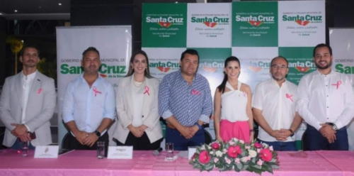 Octubre Rosa, la campaña para concienciar la prevención del cáncer de mama en Bolivia