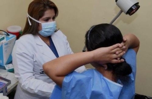  Roche Bolivia presenta plataforma para la detección temprana del cáncer de mama