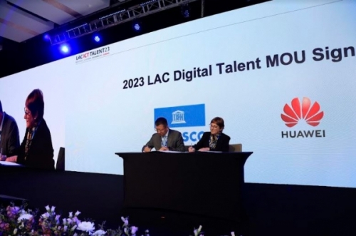  Huawei firma convenio institucional con  UNESCO para incentivar el talento