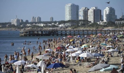 ¿Cómo impacta la devaluación en Argentina al turismo de compras proveniente de Uruguay?