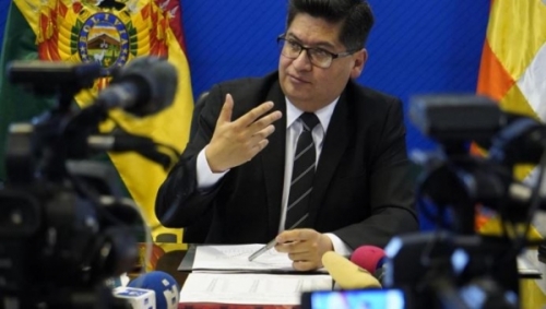 Autoridades y empresarios de Bolivia evalúan medidas para aliviar la escasez de dólares