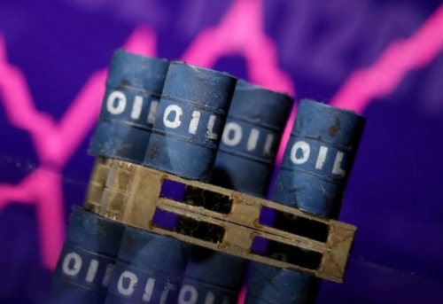 El precio del petróleo se desinfla 3% por aumento de las reservas en Estados Unidos