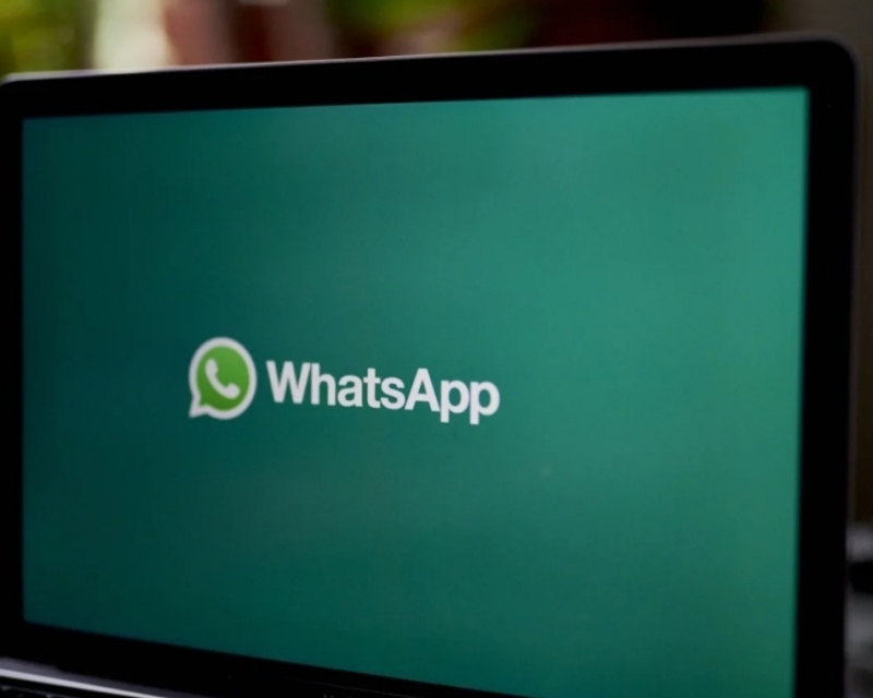 Meta agregó un nuevo asistente de inteligencia artificial para empresas en WhatsApp