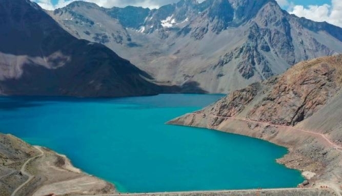 Chile deberá invertir más que dinero para asegurar el acceso al agua a su población