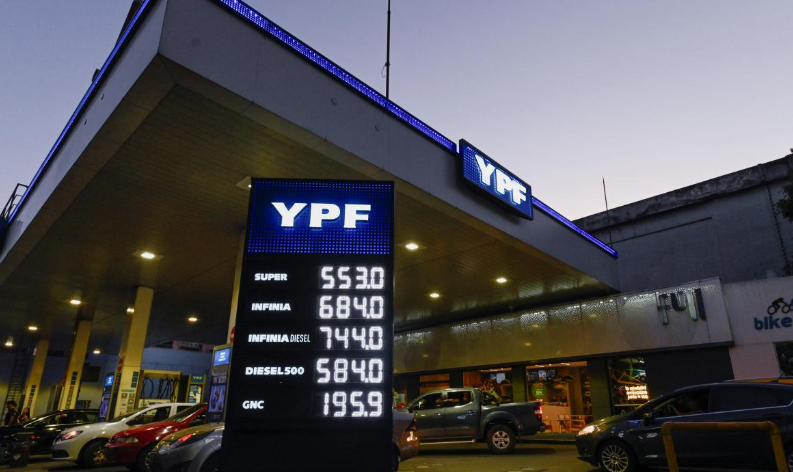 EE.UU. pide a jueza impedir que Argentina pague millonario fallo con acciones de YPF