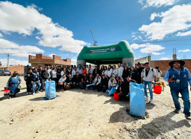 Ecofuturo promueve sus campañas de Forestación y Ecolimpieza en Oruro