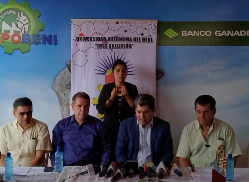 Banco Ganadero firma alianza con FexpoBeni por 17 años consecutivos