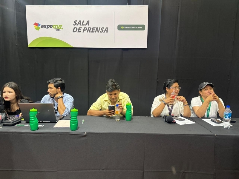 Banco Ganadero inaugura la Sala de Prensa en Expocruz 2025 