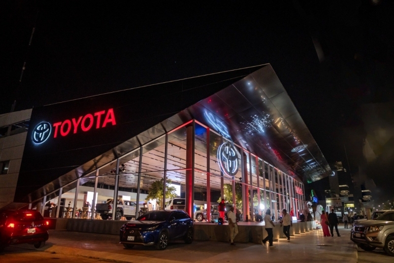 TOYOSA celebra su 44 aniversario inaugurando el showroom más grande