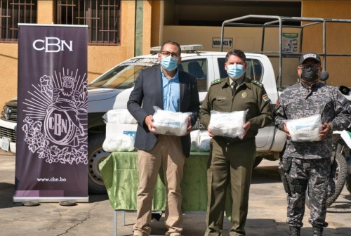 CBN dona barbijos a la Policía Departamental de Cochabamba