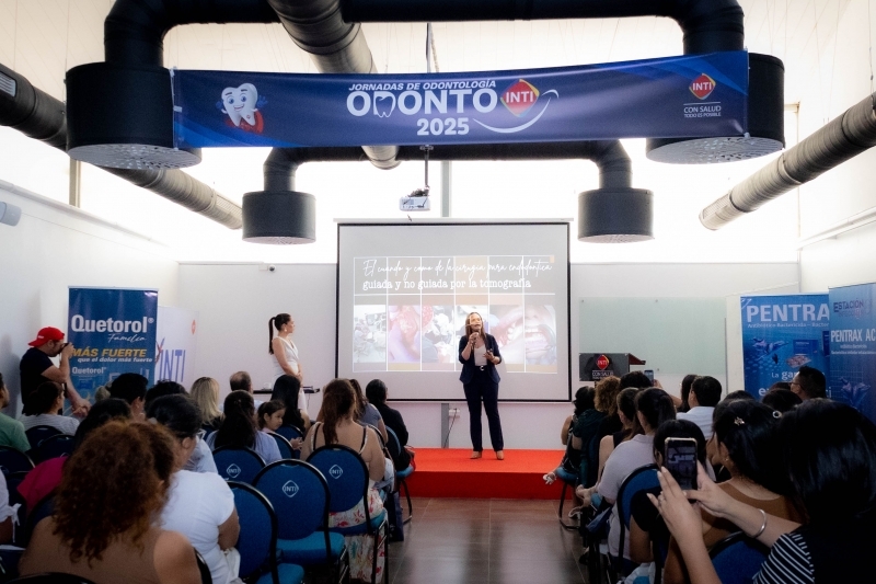 OdontoINTI fortalece la capacitación continua de odontólogos en Santa Cruz