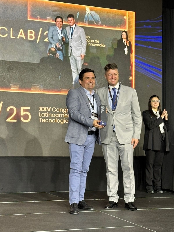 BNB obtiene premio a la Innovación con IA en el Digital Innovation Award CLAB